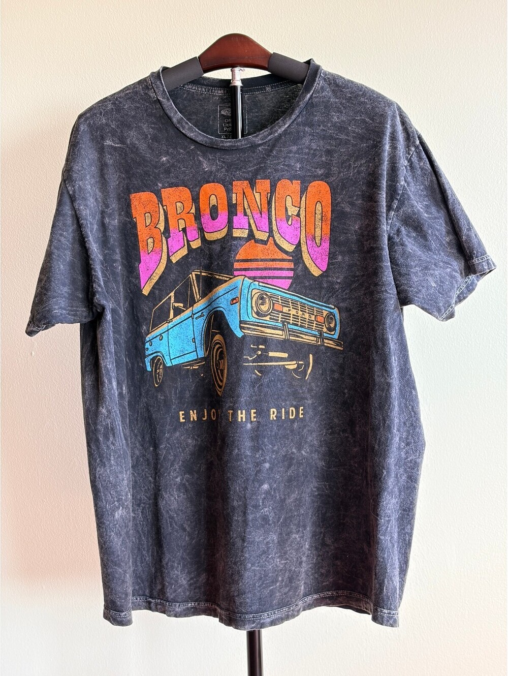 Ford Bronco Enjoy the Ride Mineral Wash Graphic T-Shirt Mens XL Black